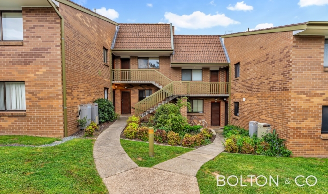 10/2 Buik Place, Belconnen, ACT 2617