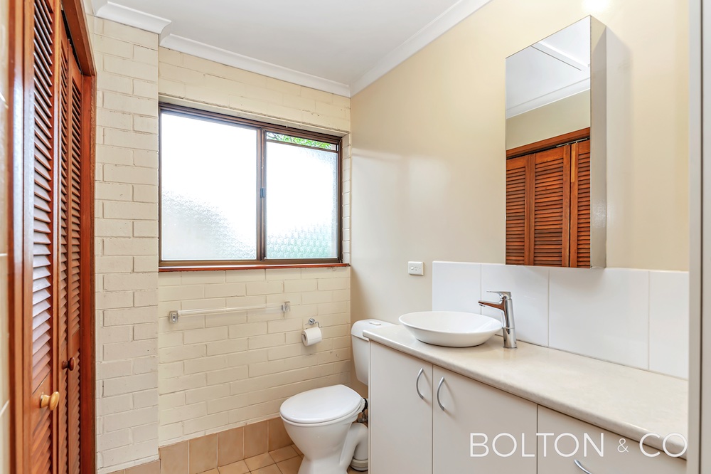 10/2 Buik Place, Belconnen, ACT 2617