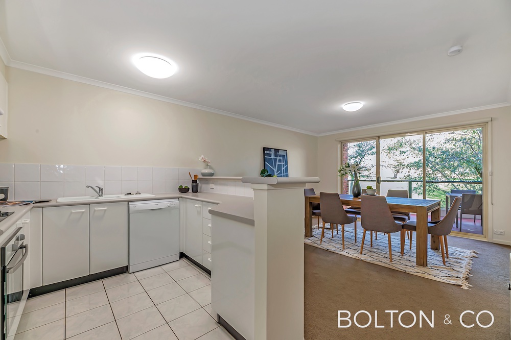 27/44 Jerrabomberra Avenue, Narrabundah, ACT 2604