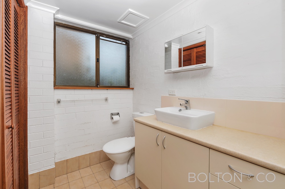 9/2 Buik Place, Belconnen, ACT 2617