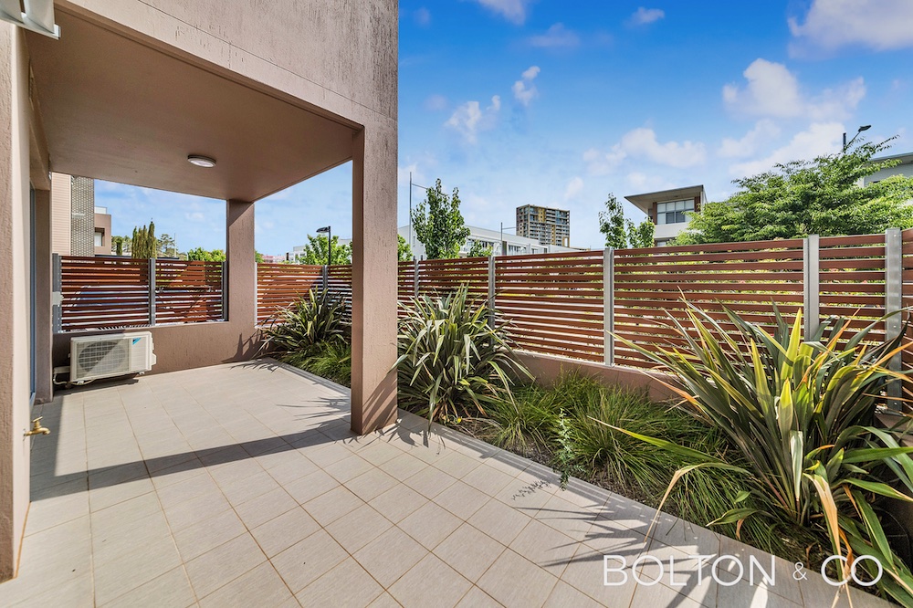 51/121 Easty Street, Phillip, ACT 2606