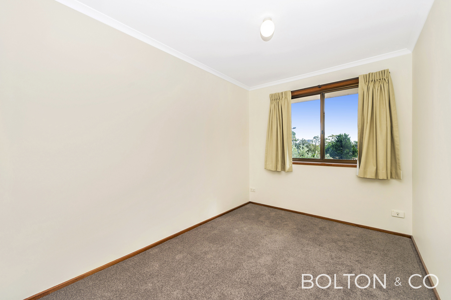 12/2 Buik Place, Belconnen, ACT 2617