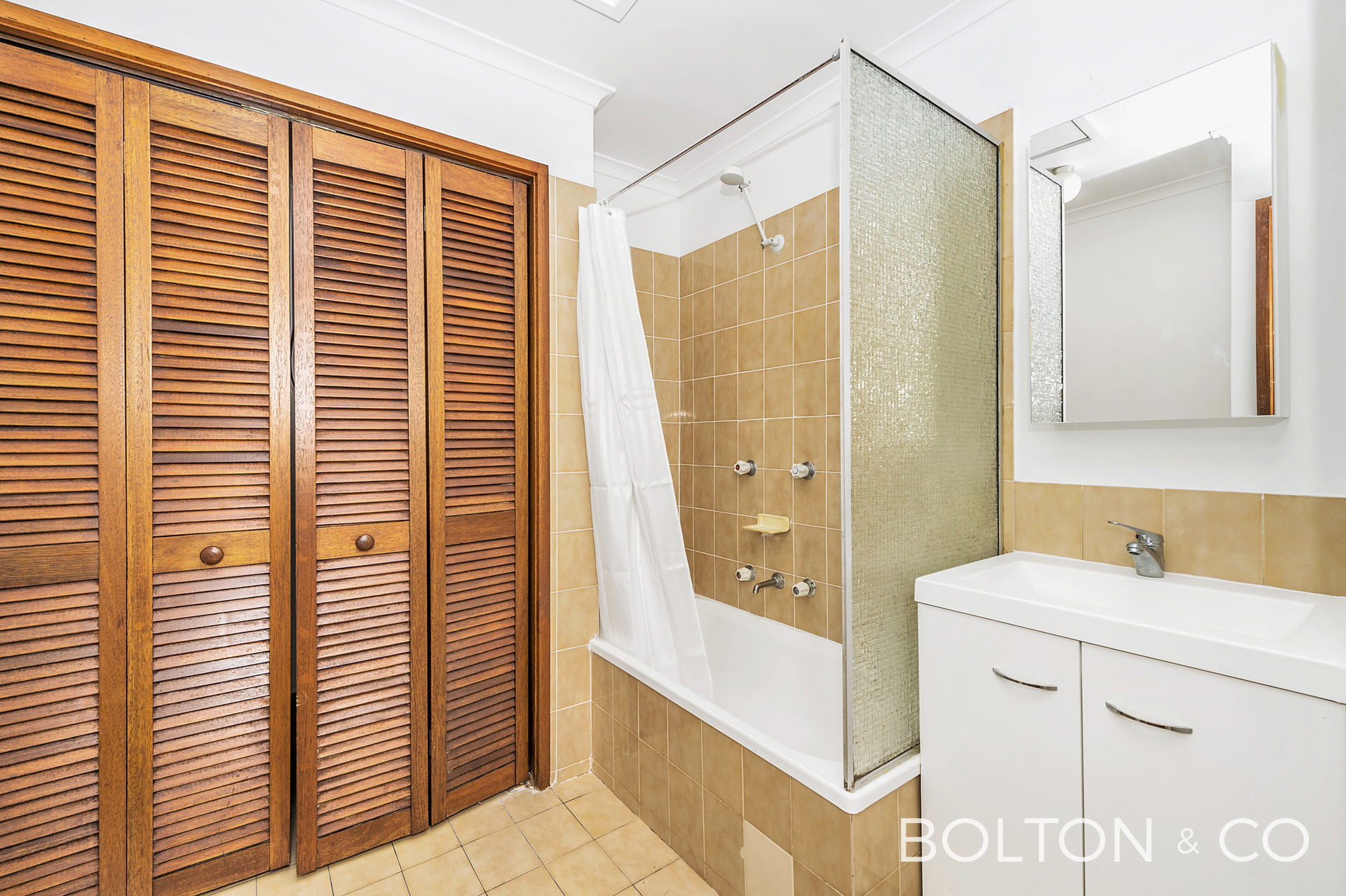 12/2 Buik Place, Belconnen, ACT 2617