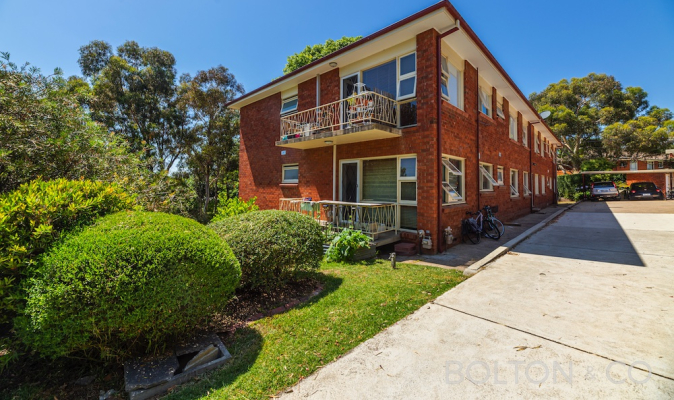 1/27 Mackennal Street, Lyneham, ACT 2602