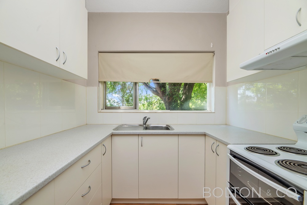 1/27 Mackennal Street, Lyneham, ACT 2602