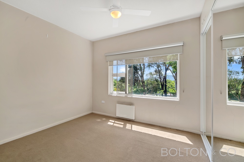 1/27 Mackennal Street, Lyneham, ACT 2602