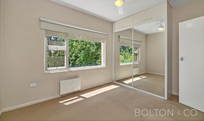 1/27 Mackennal Street, Lyneham, ACT 2602