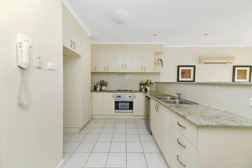 6/5 Wise Street, Braddon, ACT 2612