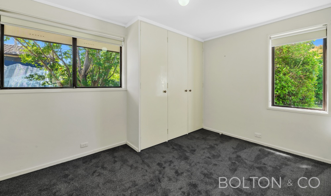 8 Yabsley Place, Charnwood, ACT 2615