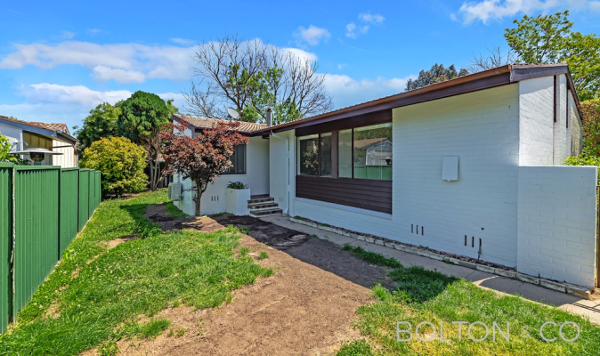 8 Yabsley Place, Charnwood, ACT 2615