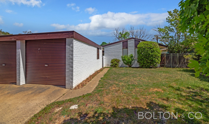 8 Yabsley Place, Charnwood, ACT 2615