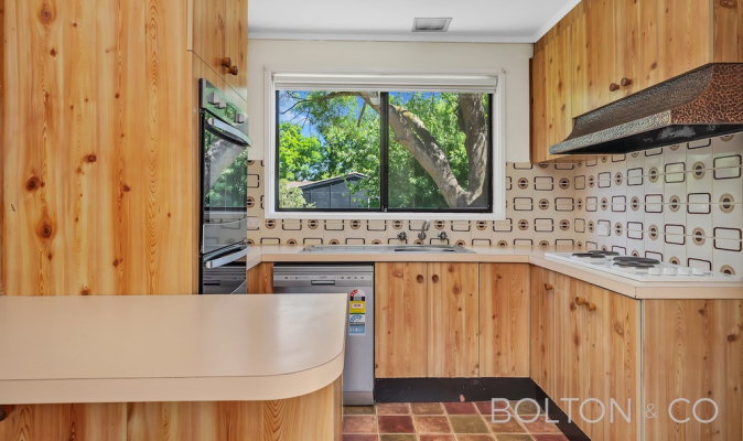 8 Yabsley Place, Charnwood, ACT 2615