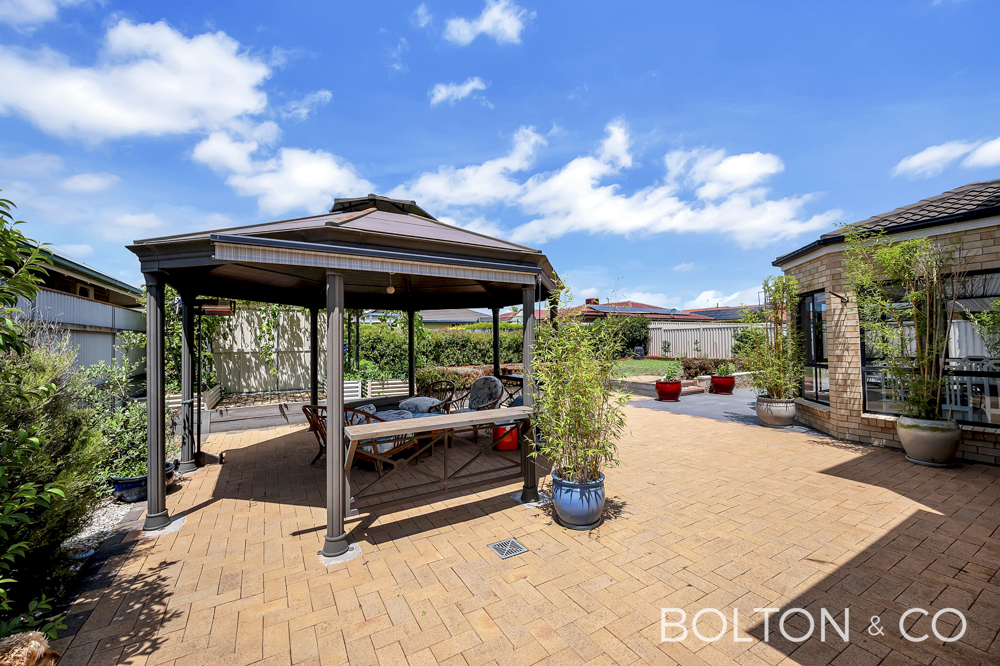 12 Douglas Waterhouse Dr, Dunlop, ACT 2615 Australia