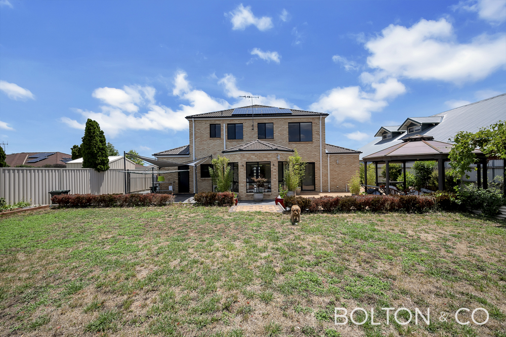 12 Douglas Waterhouse Dr, Dunlop, ACT 2615 Australia