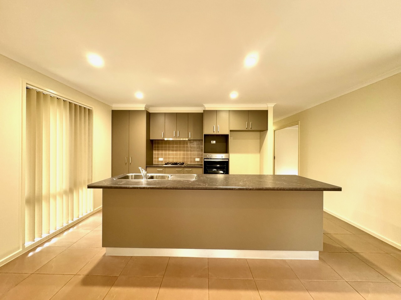 4 Mary Lee St, Bonython, ACT 2905 Australia