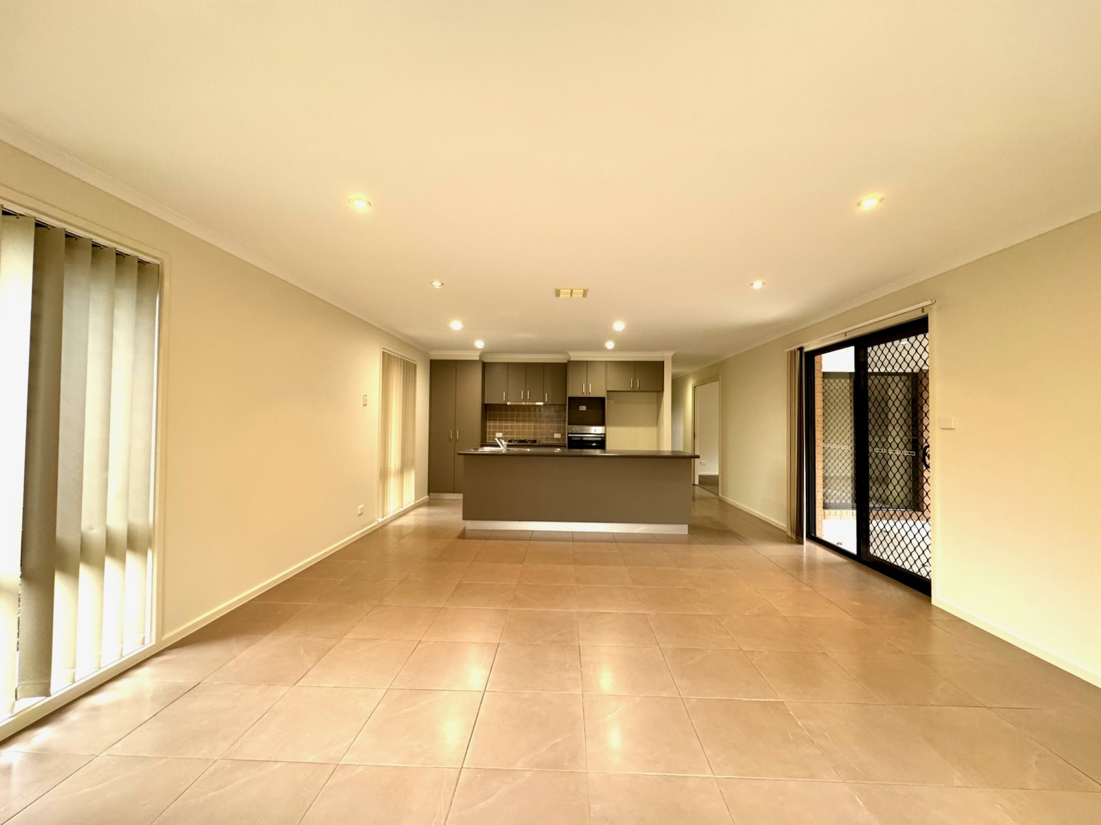 4 Mary Lee St, Bonython, ACT 2905 Australia