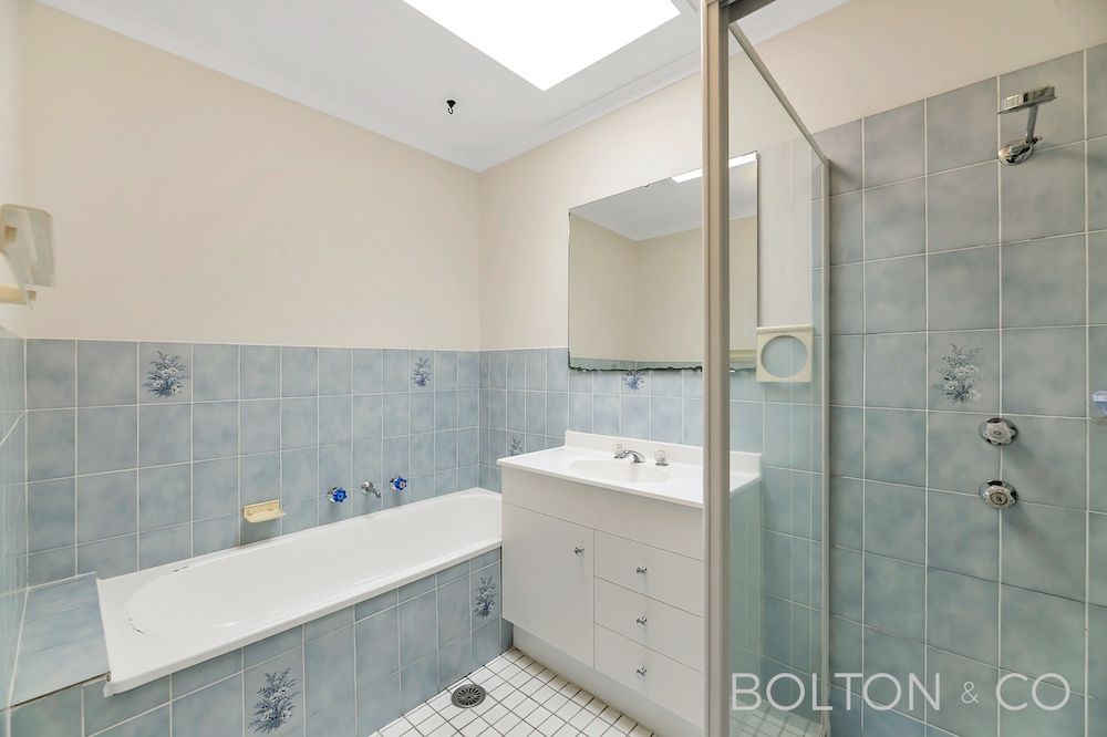8 Mcghie Pl, Latham, ACT 2615 Australia