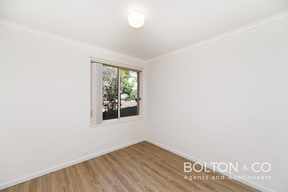 8/4 Antis Street, Phillip, ACT 2606