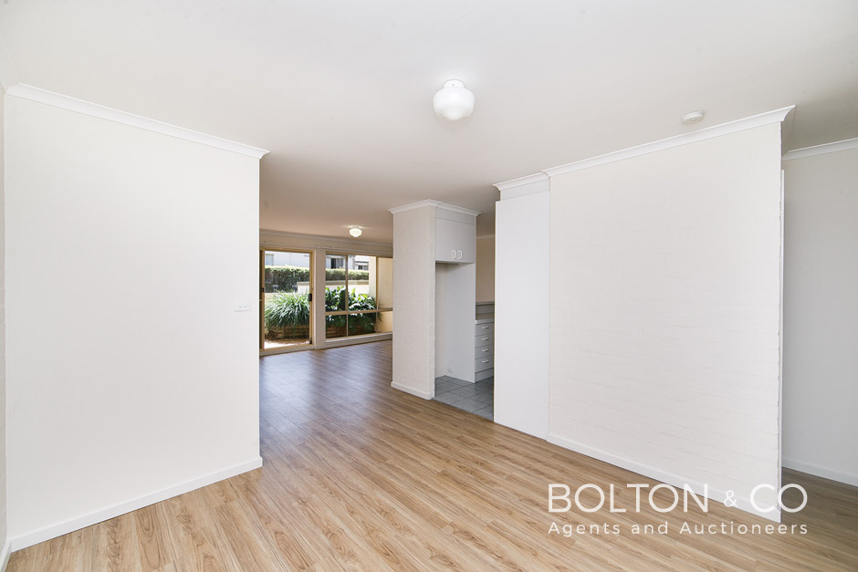 8/4 Antis Street, Phillip, ACT 2606