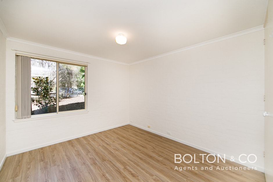 8/4 Antis Street, Phillip, ACT 2606