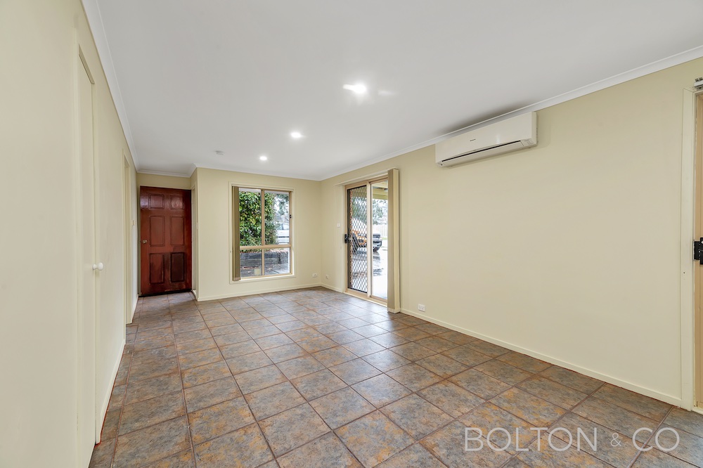 18 Unaipon Ave, Ngunnawal, ACT 2913 Australia