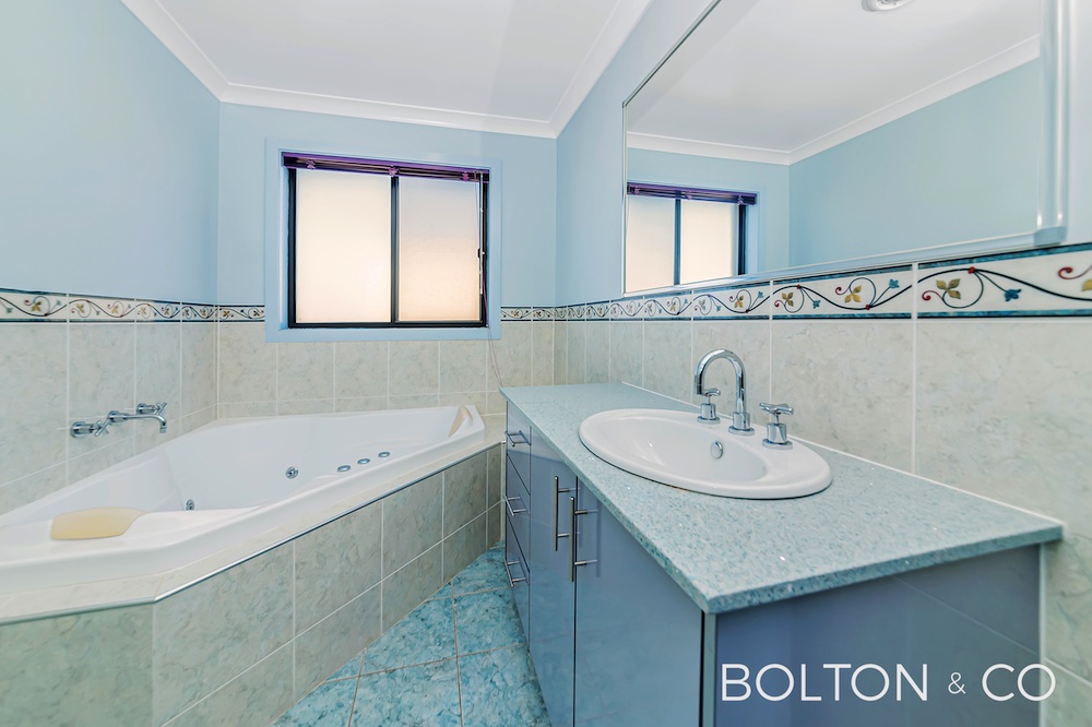 18 Redbank Street, Harrison, ACT 2914