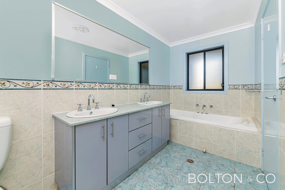 18 Redbank Street, Harrison, ACT 2914