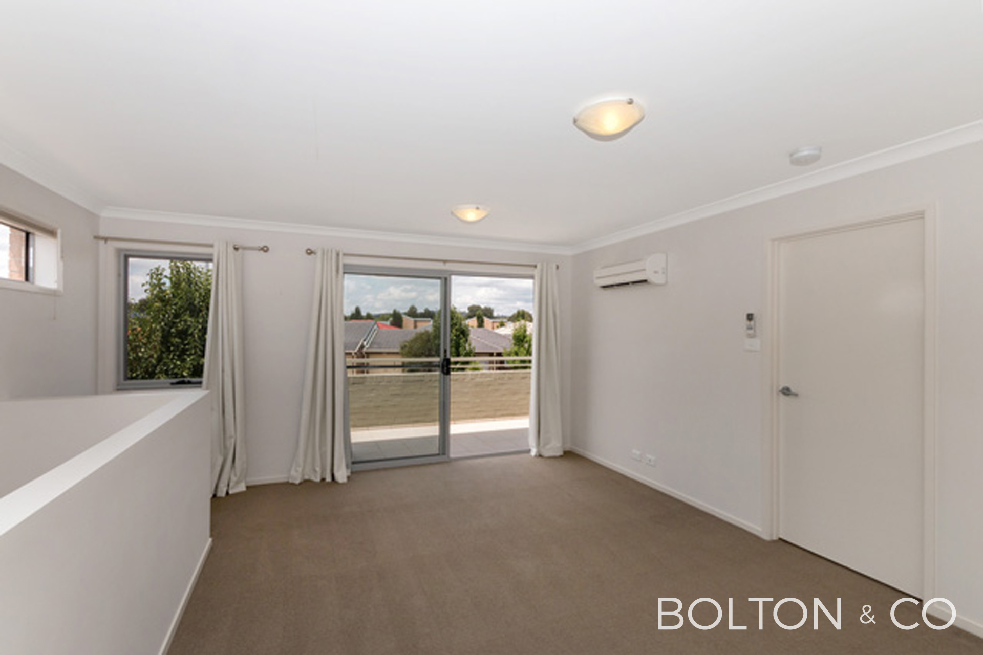 2/21 Excalibur Street, Dunlop, ACT 2615 Ca